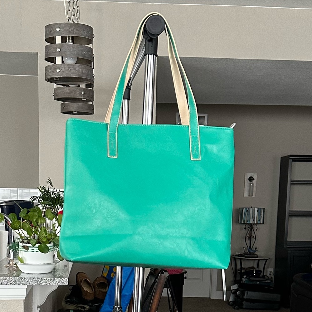 Stylish Green Tote Bag
